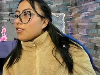 Amhira-tay  live sex cam