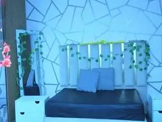 Amhira-tay  live sex cam