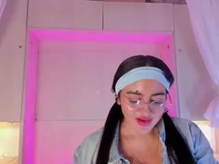 Bellabroocks  live sex cam
