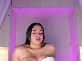 Bellabroocks  live sex cam