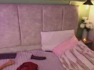 Debonyrose  live sex cam