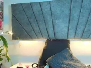 Lily-meghan  live sex cam