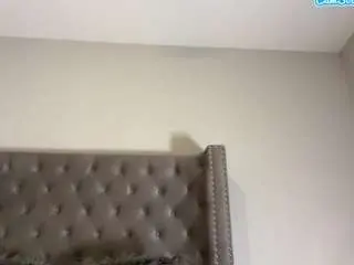 Missprettypocahontas  live sex cam