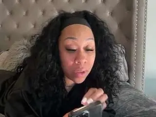 Missprettypocahontas  live sex cam