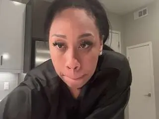 Missprettypocahontas  live sex cam