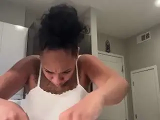 Missprettypocahontas  live sex cam