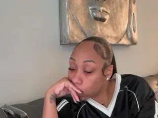 Missprettypocahontas  live sex cam