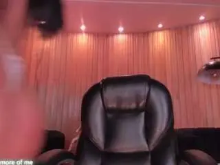 Nickylawson  live sex cam