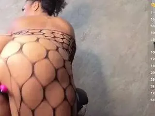 Tanishaluxxx  live sex cam