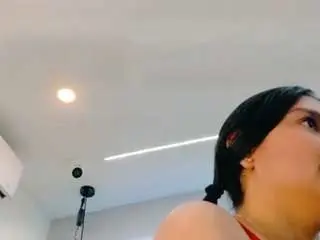 Almaarose  live sex cam