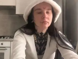 Raymondeschuldt  live sex cam