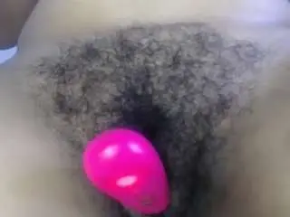 Hairygirl83  live sex cam
