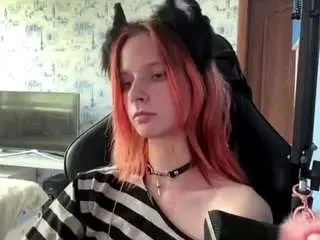 Loubramley  live sex cam