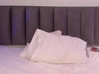 Abigail-bolton  live sex cam