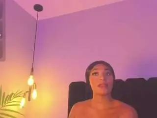 Abigail-bolton  live sex cam