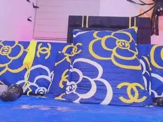 Begoniia  live sex cam