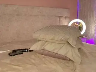 Veronicamartin  live sex cam