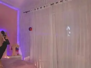 Veronicamartin  live sex cam