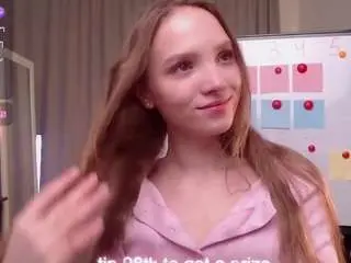 Adria-arjonaa  live sex cam