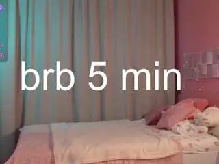 Adria-arjonaa  live sex cam