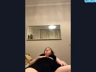 Izolaborner  live sex cam