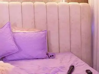 Mssbombom  live sex cam