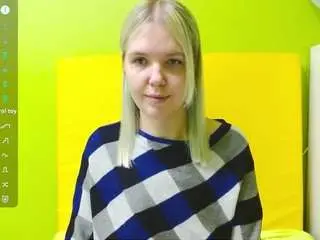 Ultra-meow  live sex cam