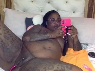 Creamyamber69  live sex cam