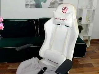 Dianademoon  live sex cam