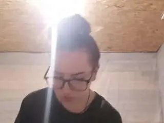 Mimidugal  live sex cam