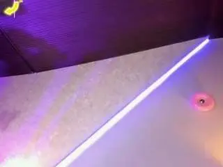 Kishalove  live sex cam