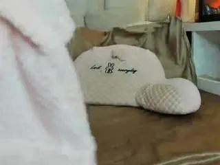 Tatjanatillers  live sex cam