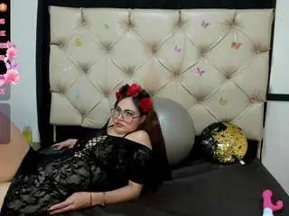 Violeetta-1  live sex cam