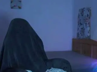 Britneydivin  live sex cam