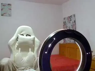 Britneydivin  live sex cam