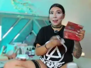 Emmywilliams  live sex cam