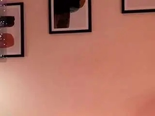 Judi-mendoz  live sex cam