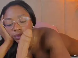 Aprilebony  live sex cam