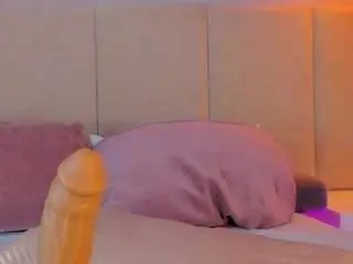 Aprilebony  live sex cam
