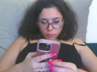 Prettyjulliette  live sex cam