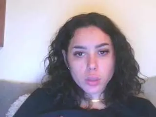 Prettyjulliette  live sex cam