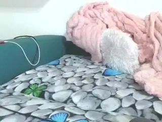 Prettyjulliette  live sex cam