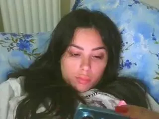 Prettyjulliette  live sex cam