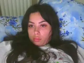Prettyjulliette  live sex cam