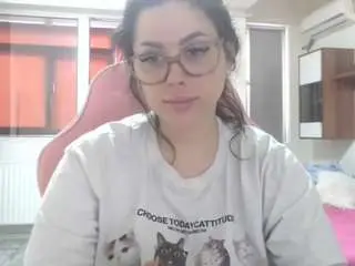 Prettyjulliette  live sex cam