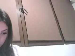 Prettyjulliette  live sex cam
