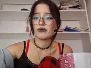 Harpermarkovic  live sex cam