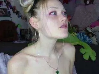 Lilfknsquirt  live sex cam