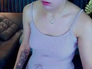 Liviasshy  live sex cam