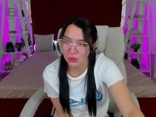 Liviasshy  live sex cam
